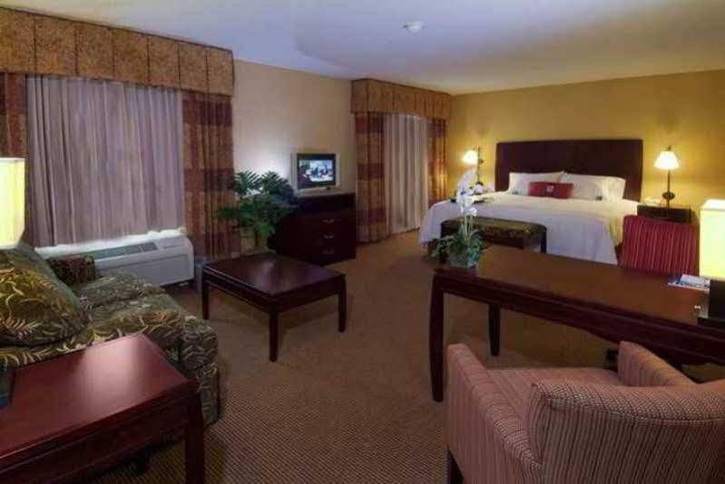 Hampton Inn&Suites San Antonio Airport Exterior foto
